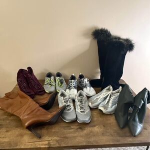 Women’s shoe lot